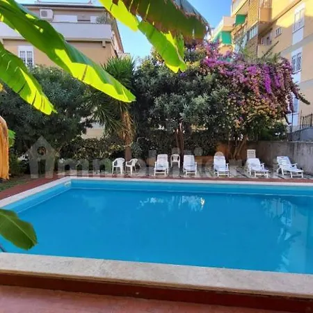 아파트 Roma Apartment 로마